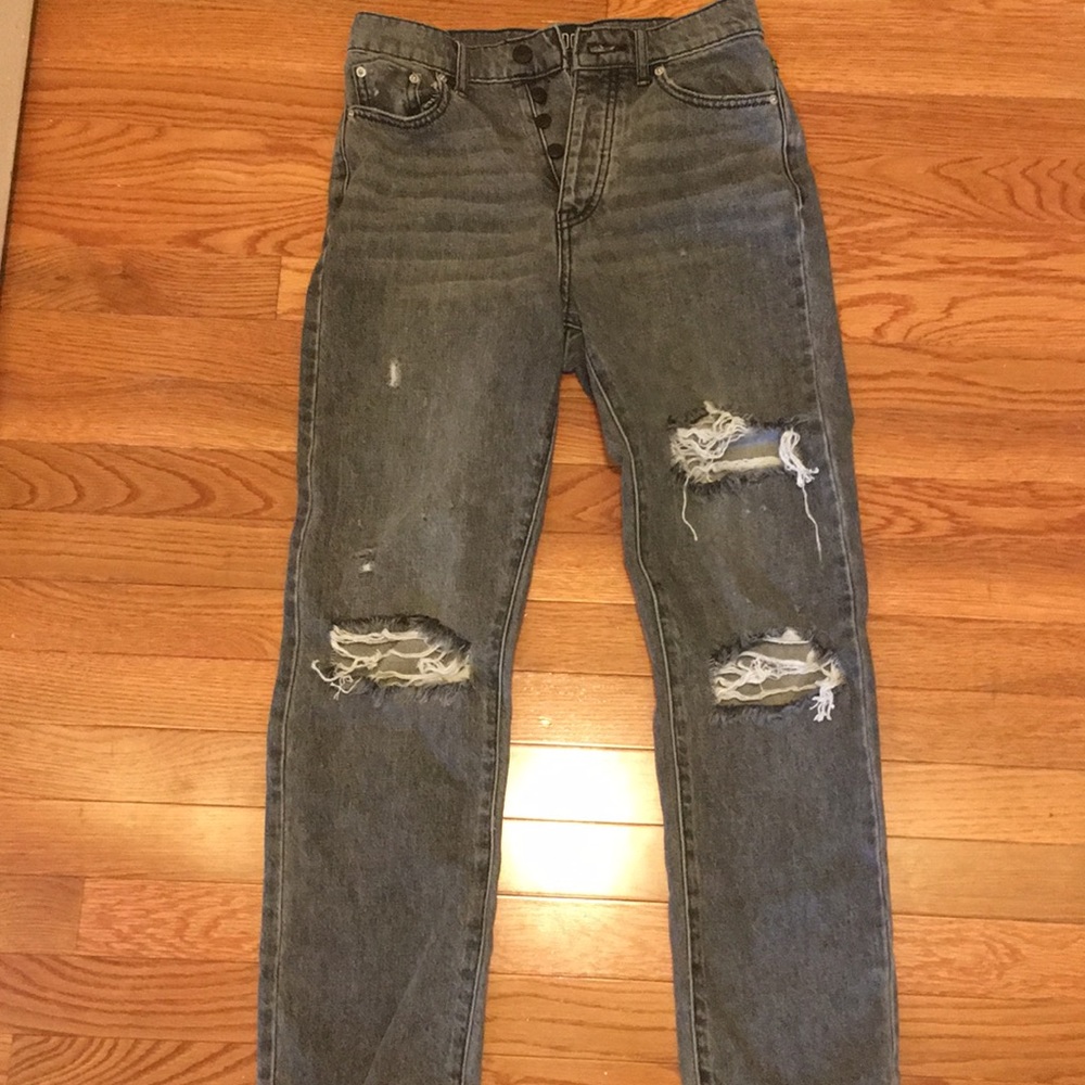 NWOT UO dark denim distressed jeans